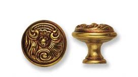 Ручка-кнопка, *Louis XV* D25мм, латунь пат., винт