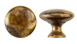 Ручка-кнопка, *Chippendale* D25мм, латунь пат., винт