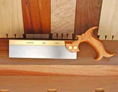 Пила обушковая, Lie-Nielsen Dovetail Saw, 10 (254мм), RipCut, 15ppi